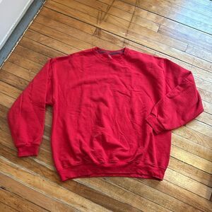 Fruit of the Loom Women’s Red crewneck sweatshirt size 2XL